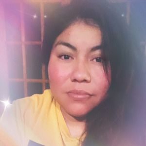 Meet your Posher, Yesenia